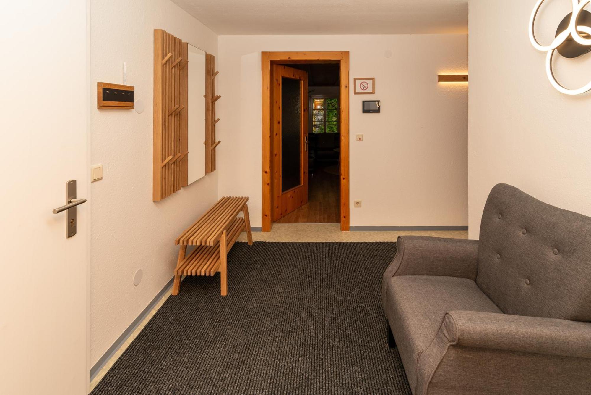Crimson Cottage Apartments Dornbirn Zewnętrze zdjęcie