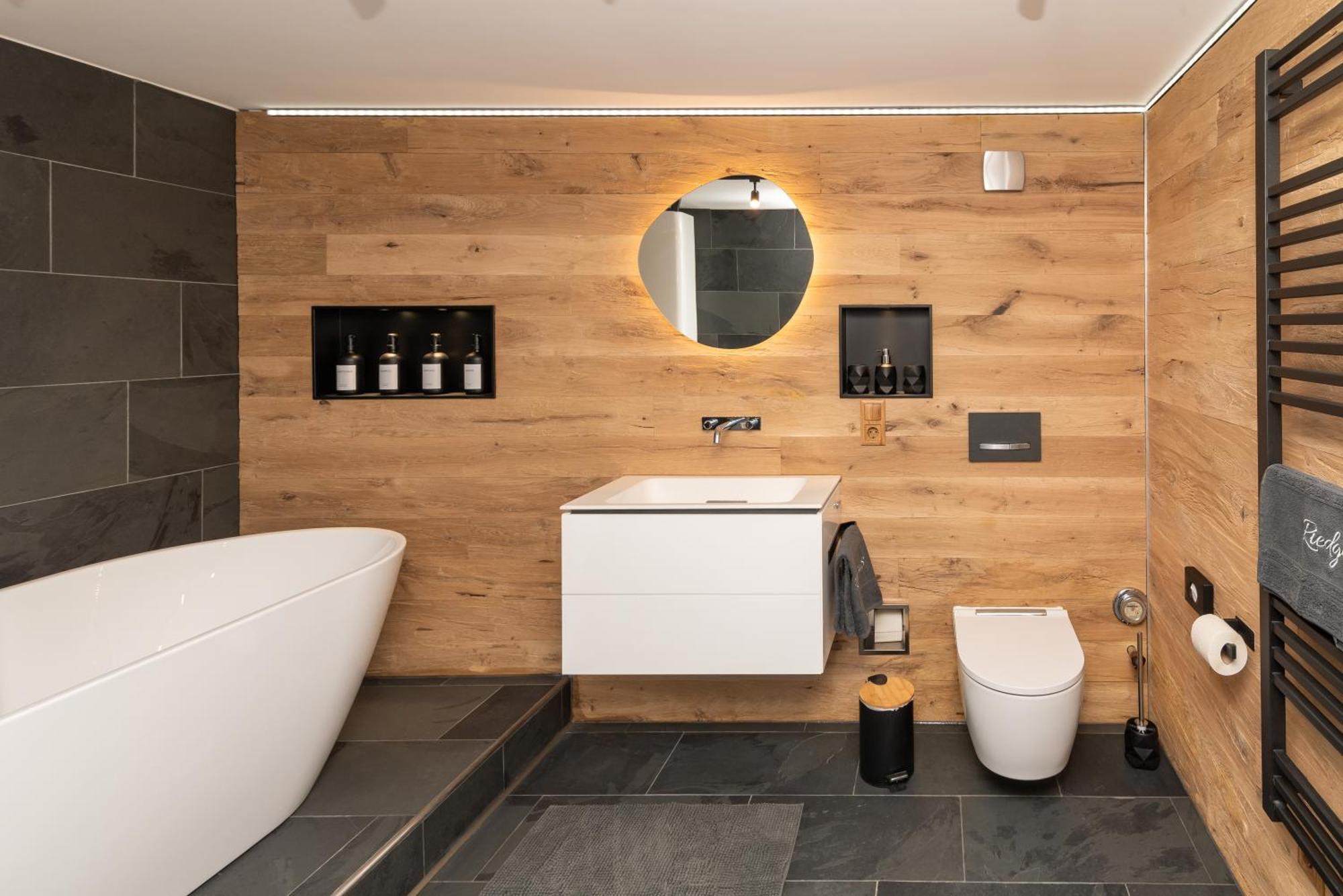 Crimson Cottage Apartments Dornbirn Zewnętrze zdjęcie