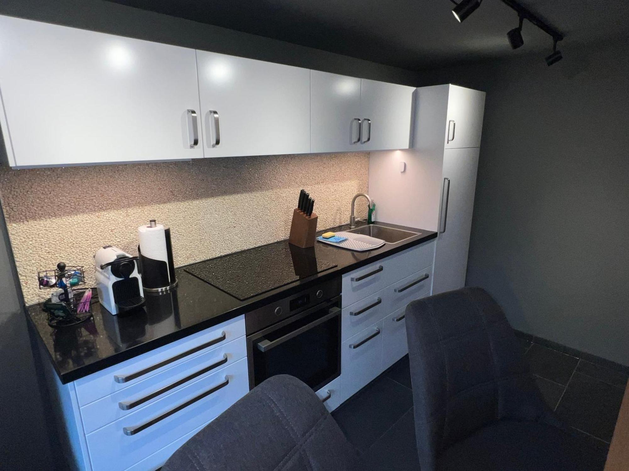 Crimson Cottage Apartments Dornbirn Zewnętrze zdjęcie
