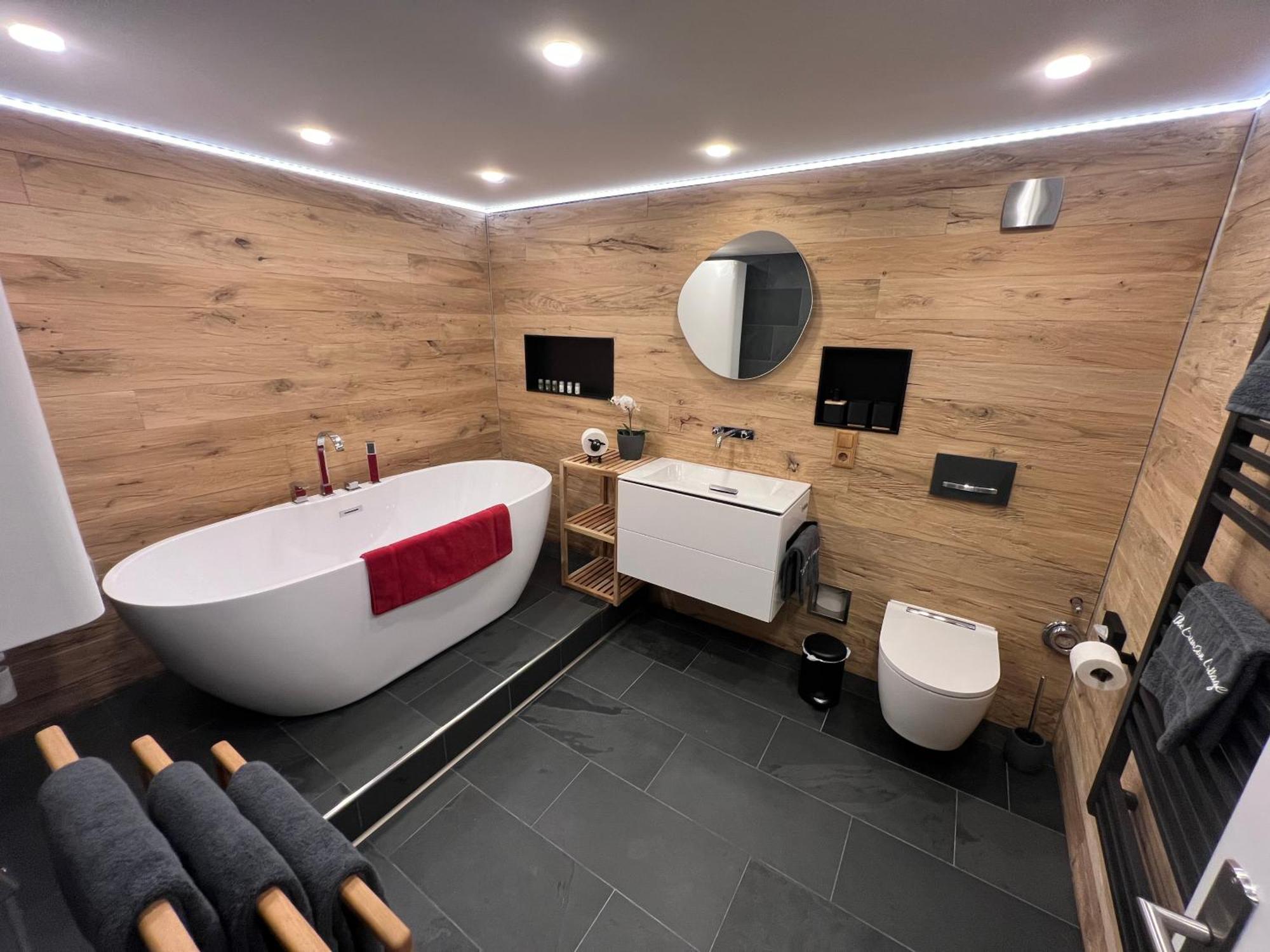 Crimson Cottage Apartments Dornbirn Zewnętrze zdjęcie